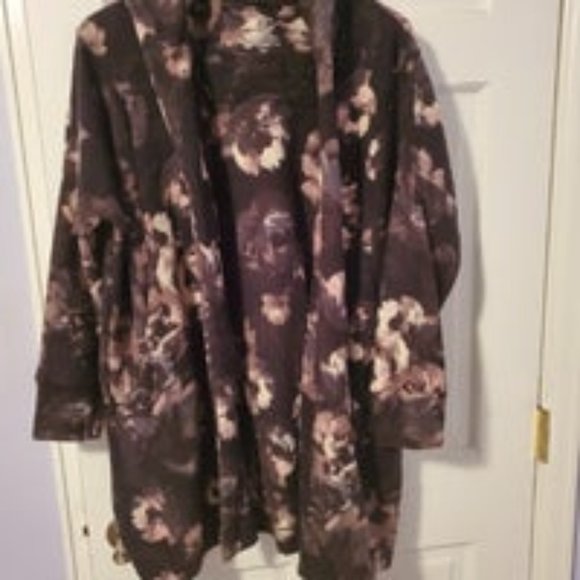 Sweaters - Floral Cardigan